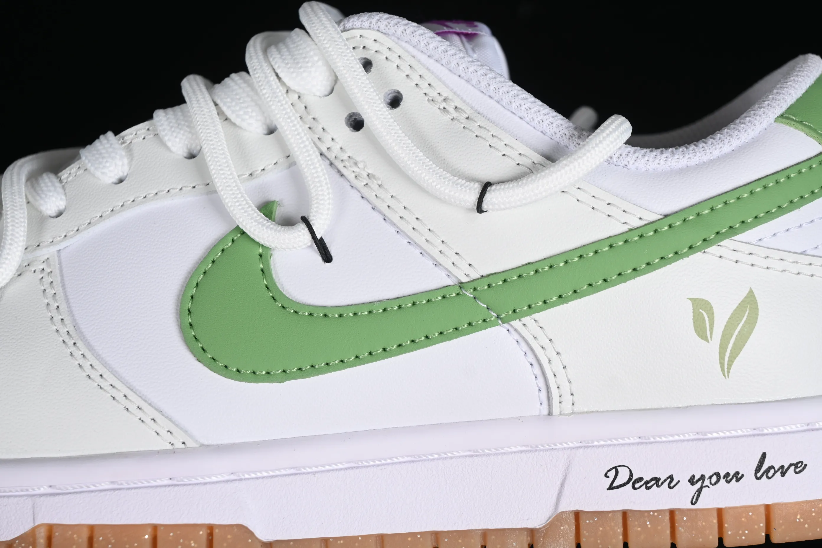 All Categories Nk SB Dunk Series Nk SB Dunk Low Low-top Sneakers Nk Dunk Low Spring and Summer Series Qingti Camellia White and Green SB Low-top Casual Sneakers FD9922-151